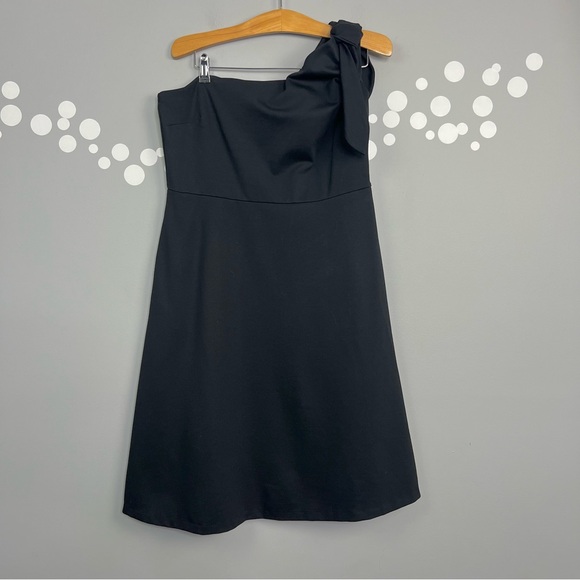 Banana Republic Dresses & Skirts - Banana Republic Black One-Shouler Dress Size 14 Pockets